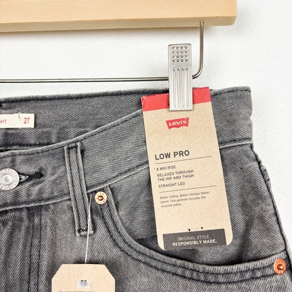 NWT Levi’s Women’s Low Pro Gray Happy Accident Jean Sz 27 - Picture 7 of 14